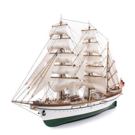 MAQUETTE DE BATEAU EN BOIS : GORCH FOCK - OCCRE