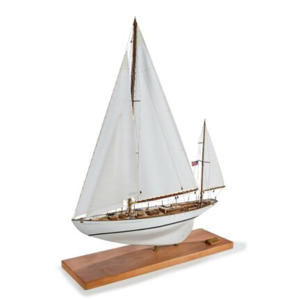 MAQUETTE DE BATEAU EN BOIS : DORADE - Amati